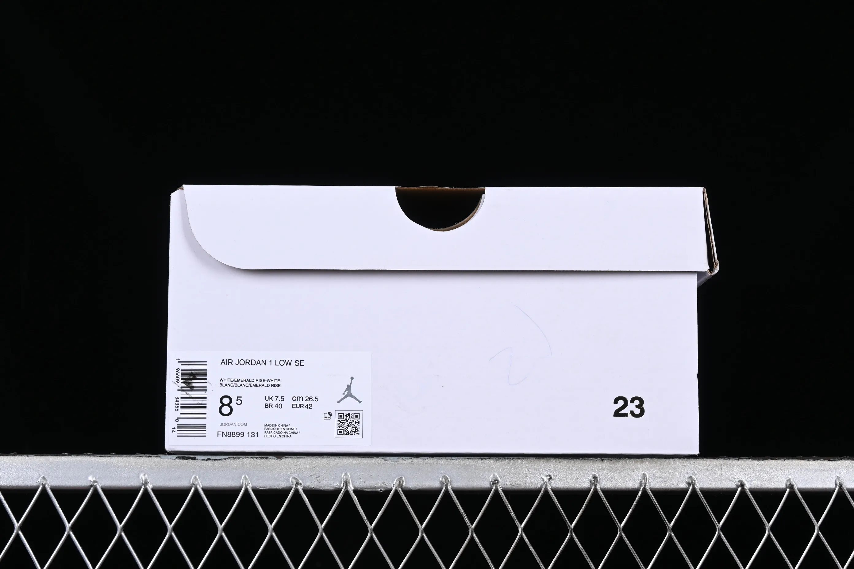 All categories Air Jordan Jordan series basketball shoes Air Jordan 1 Low Z version Air Jordan 1 Low "Emerald Rise" AJ1 Joe 1 white and blue FN8899-131